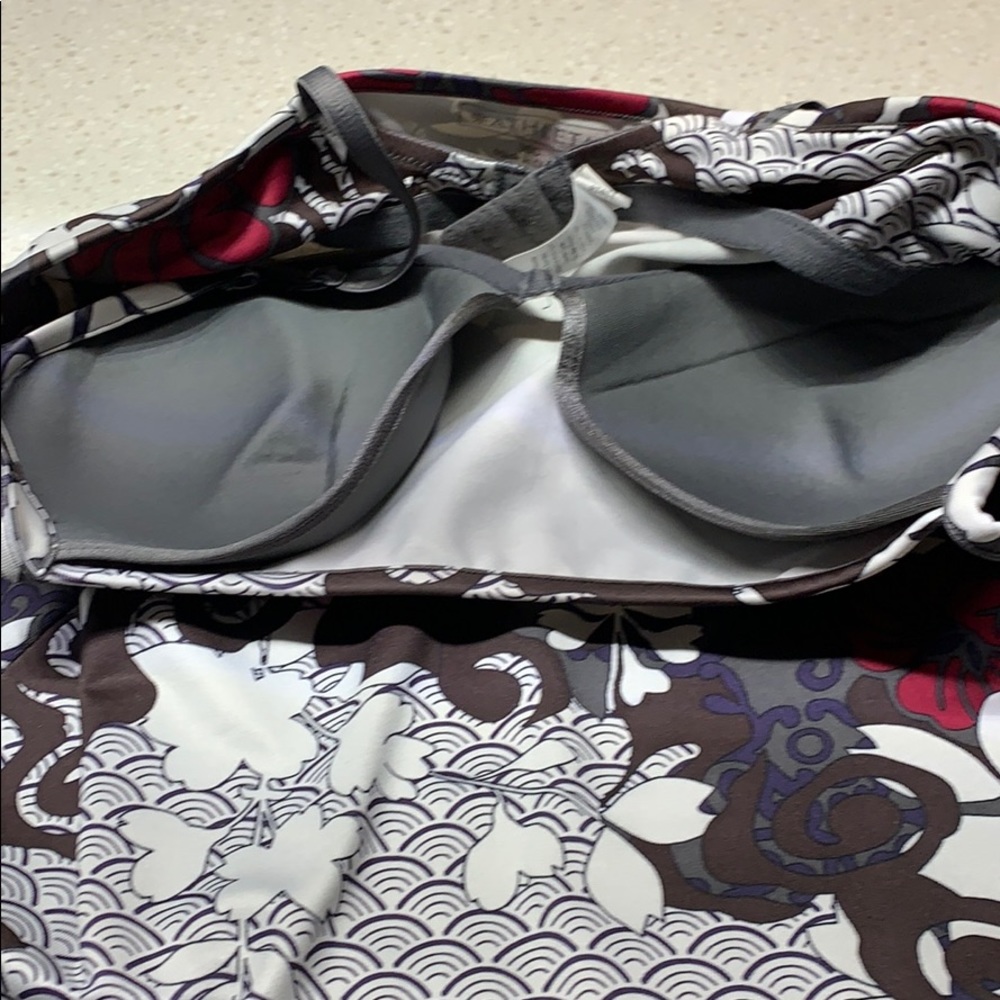 ATHLETA TOP - Picture 2 of 5